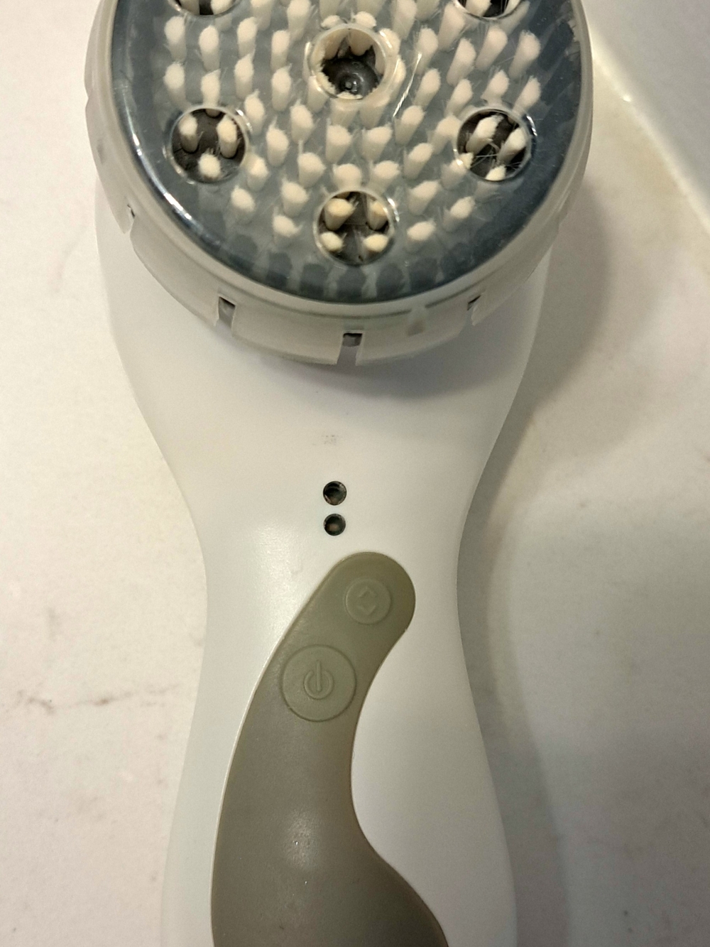 Clarisonic PlusRechargeable White Facial And Body Cleansing Brush with Gray Brus